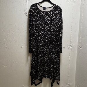 Asymmetrical Black/Beige Polka Dot Knit Dress